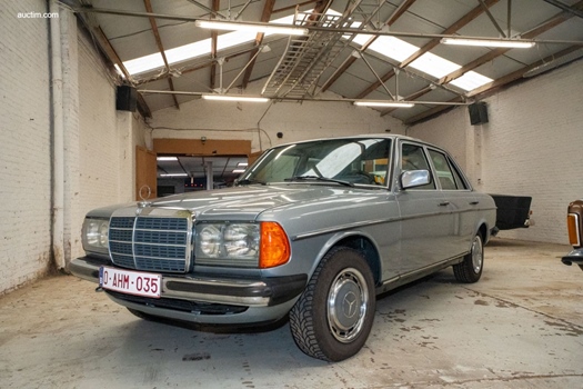 1982 Mercedes 300D oldtimer te koop