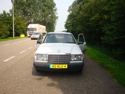 1986 Mercedes W124 oldtimer te koop