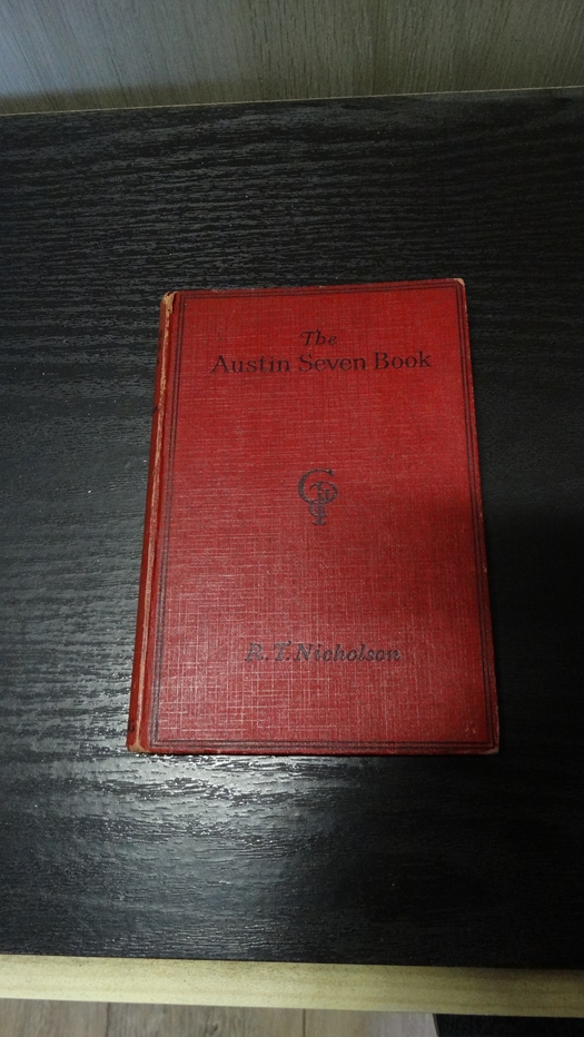 The Austin Seven Book te koop