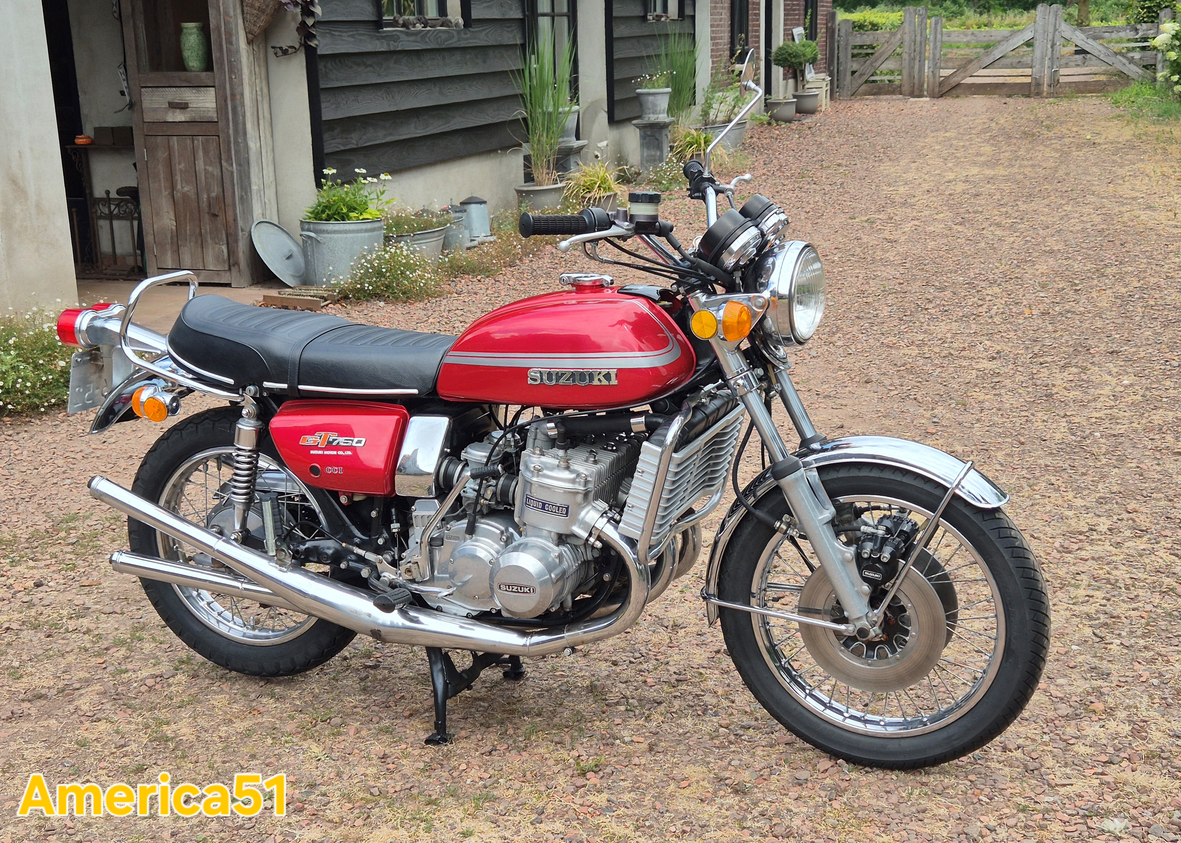 1975 Suzuki gt 750 oldtimer motorfiets te koop