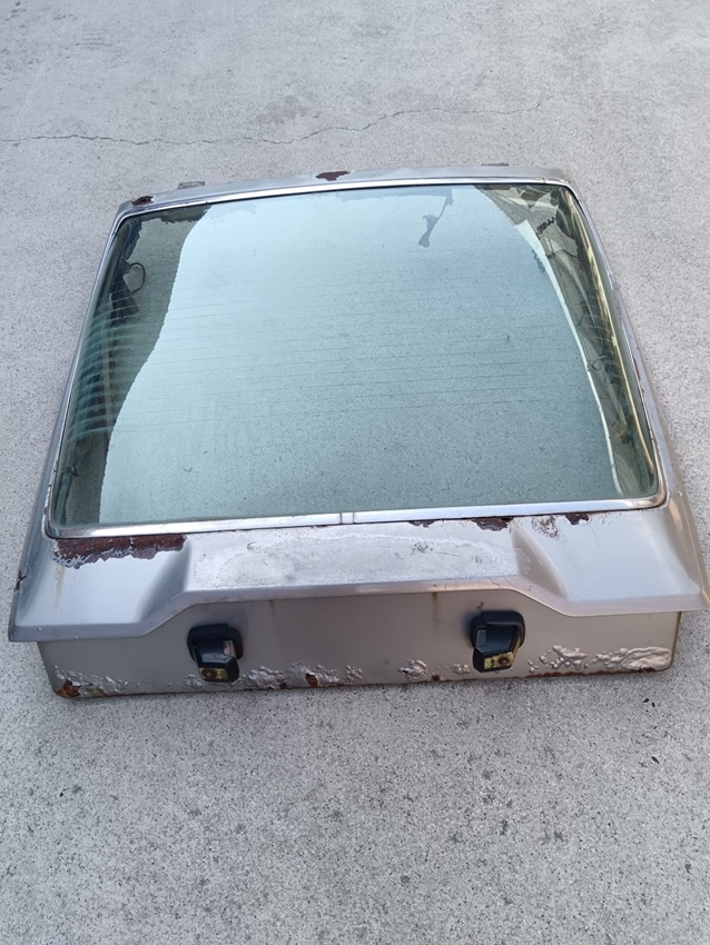 Rear window for Citroen SM te koop