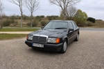 1991 Mercedes 230E oldtimer te koop