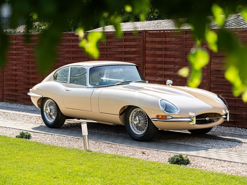 1966 Jaguar E-Type oldtimer te koop
