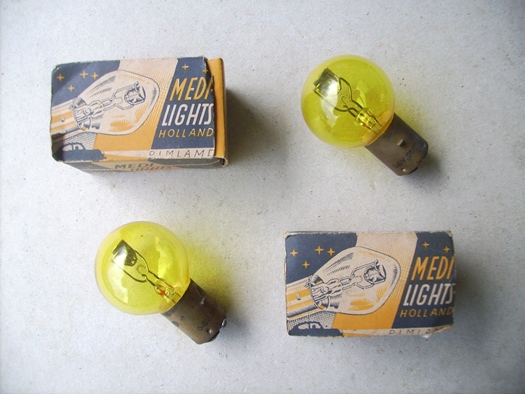 Gloeilamp 6-8V 35/35W Geel. Bosch fitting  te koop