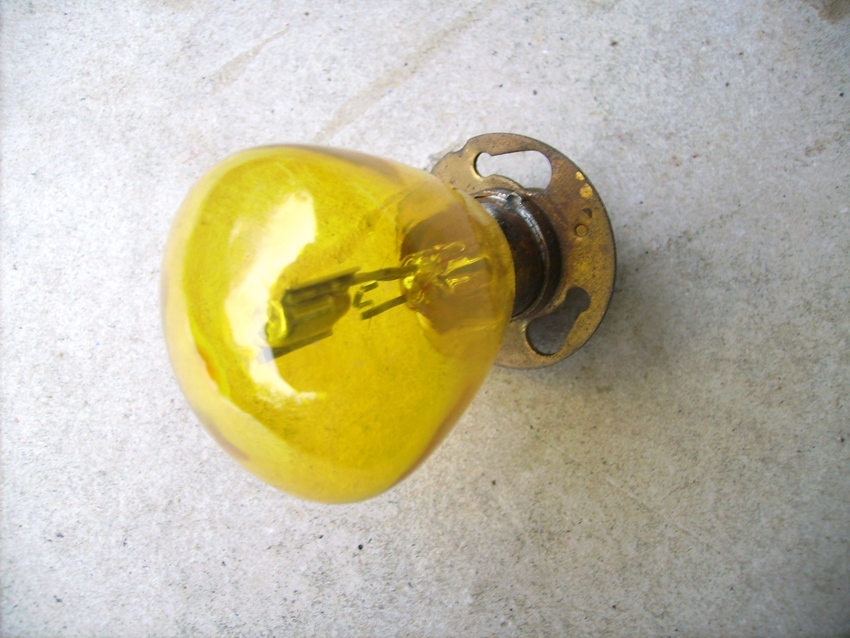 Koplamp gloeilamp 12V 36/36 W geel voor jaren 1930 te koop
