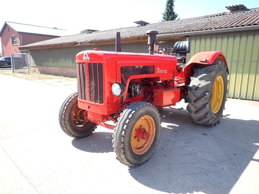 1964 Hanomag Robust 800 oldtimer tractor te koop