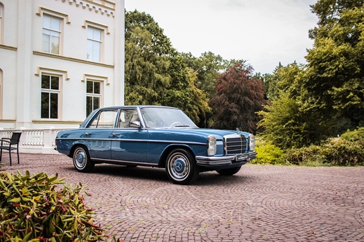 1975 Mercedes 200 Automaat oldtimer te koop