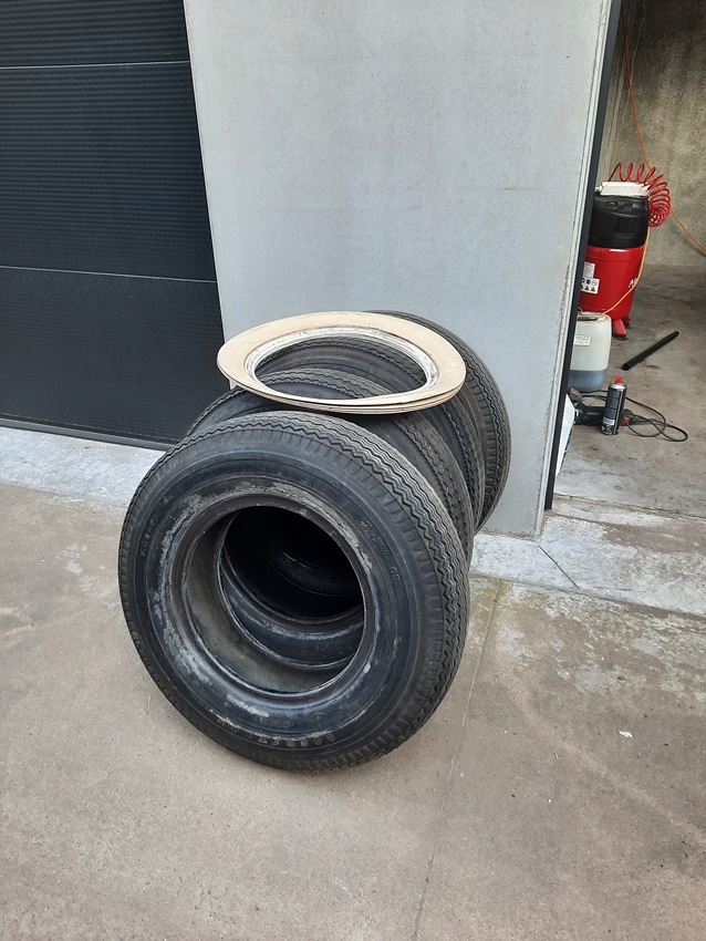 Banden te koop