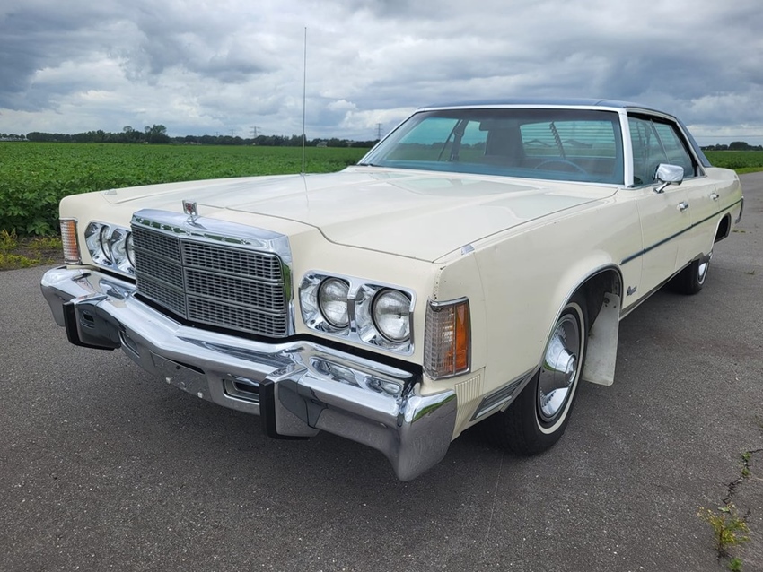 1977 Chrysler Newport oldtimer te koop