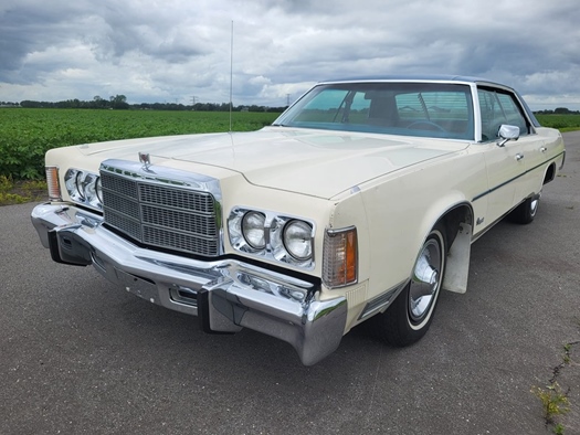 1977 Chrysler Newport oldtimer te koop