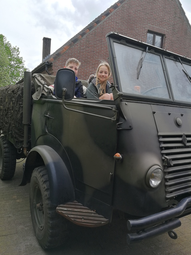 1954 Renault Goelette oldtimer vrachtwagen te koop
