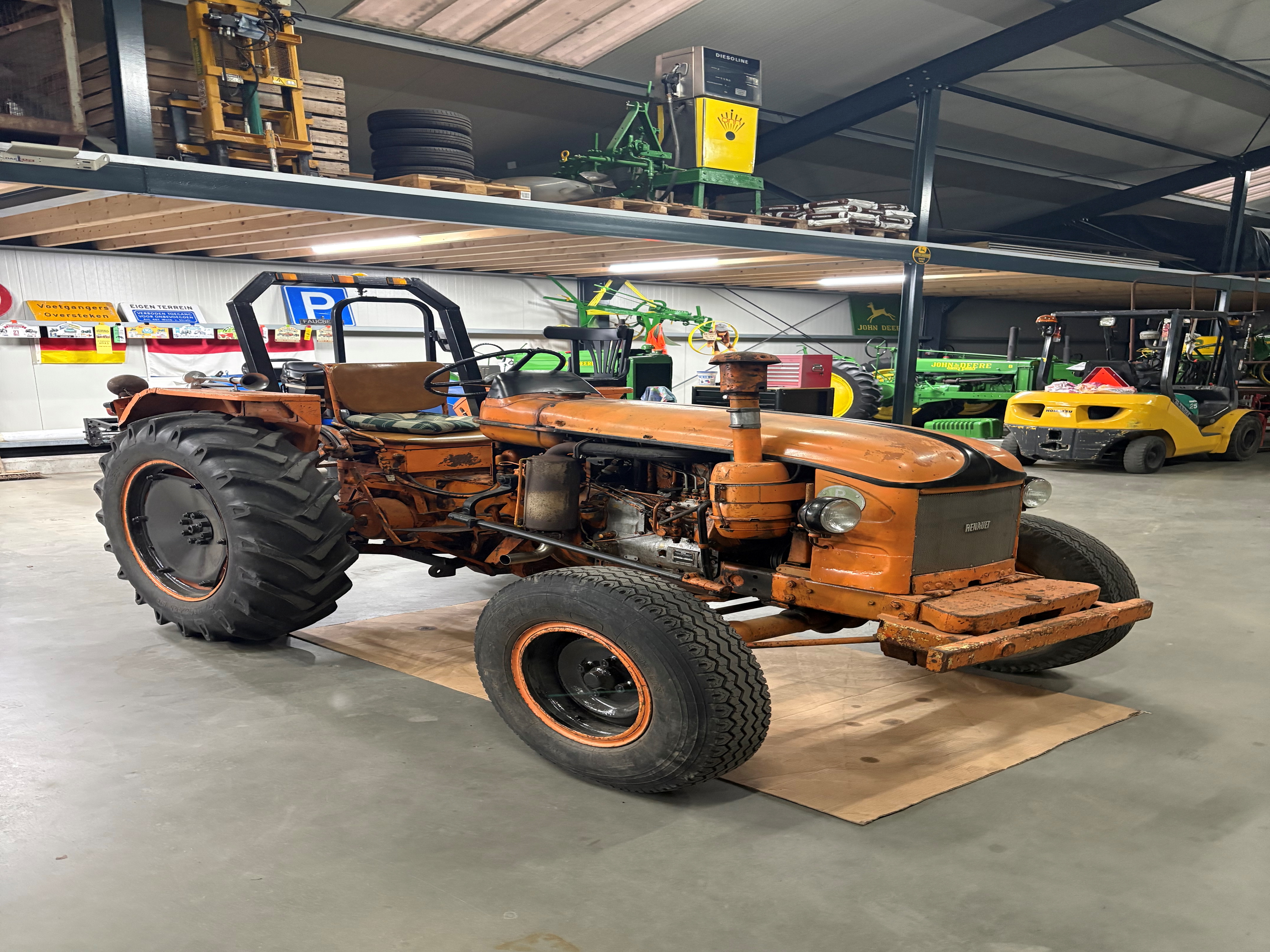 1960 Renault P70 oldtimer tractor te koop
