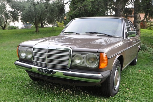 1976 Mercedes W123 200 oldtimer te koop