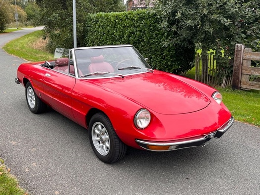 1977 Alfa Romeo Spider 2000 Veloce oldtimer te koop