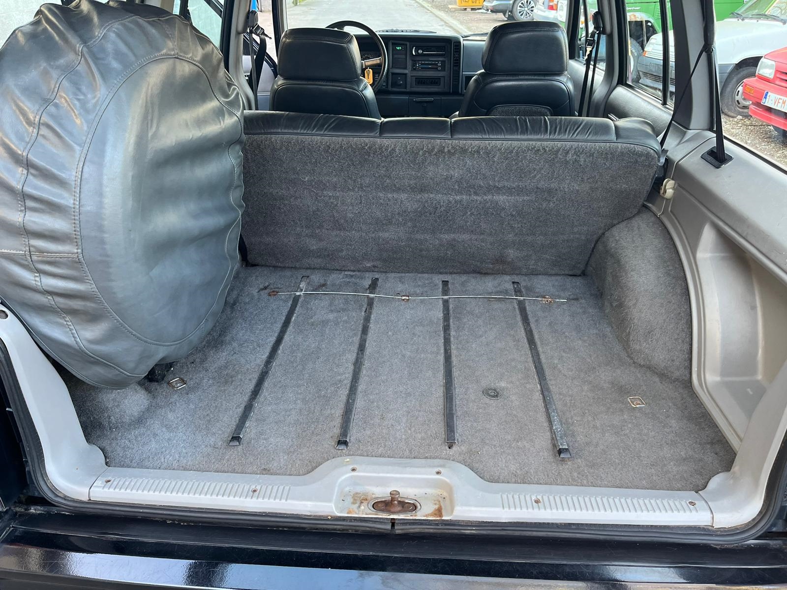 1992 Jeep Cherokee oldtimer te koop