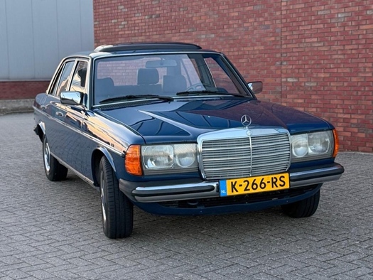 1984 Mercedes 230E oldtimer te koop
