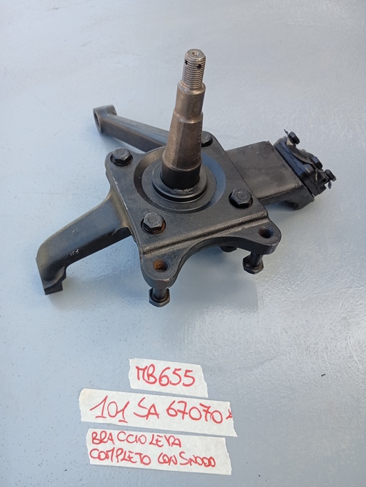 Lever carrier arm for hub Maserati Ghibli S1 te koop