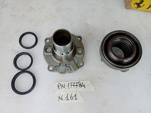 Thrust bearing assembly Ferrari 348, 355, MondialT te koop