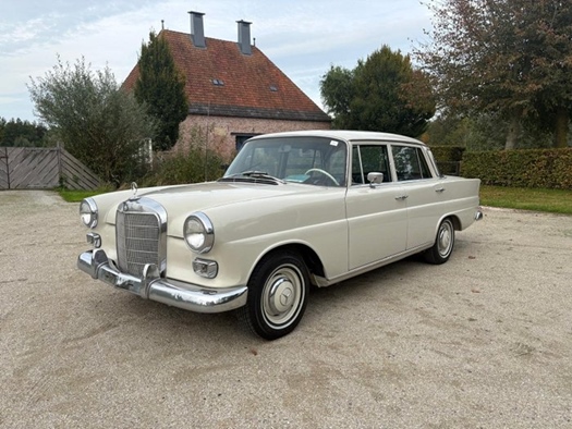 1967 Mercedes 200D oldtimer te koop